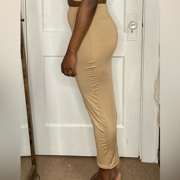 Skirt - Picture 4 of 4